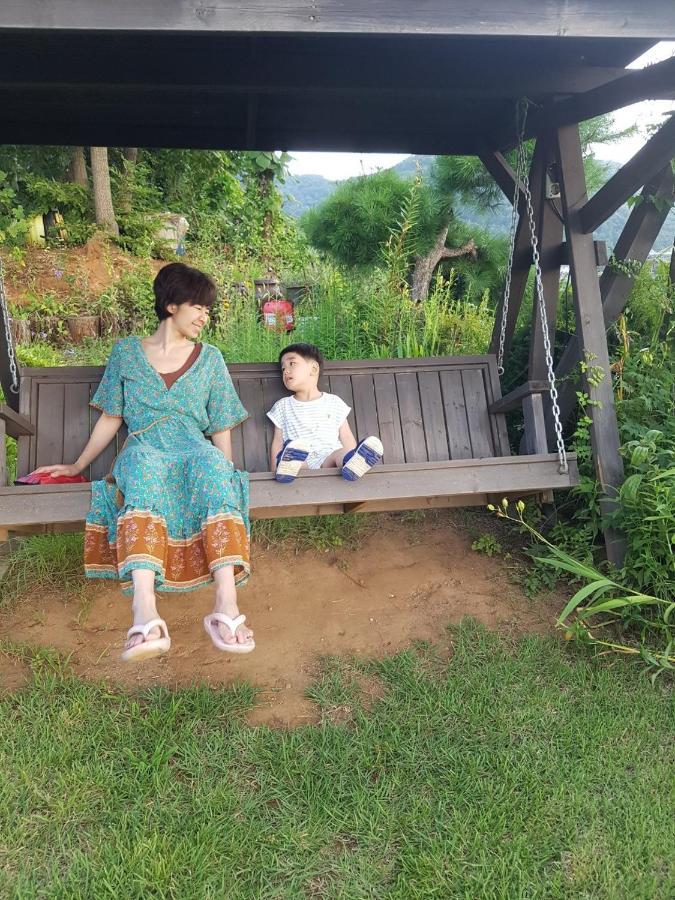 Walking Sky Pension Gapyeong Exterior foto